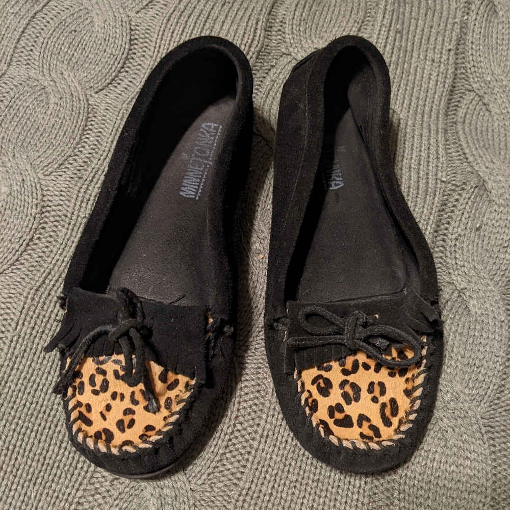 Minnetonka Leopard Moccasin